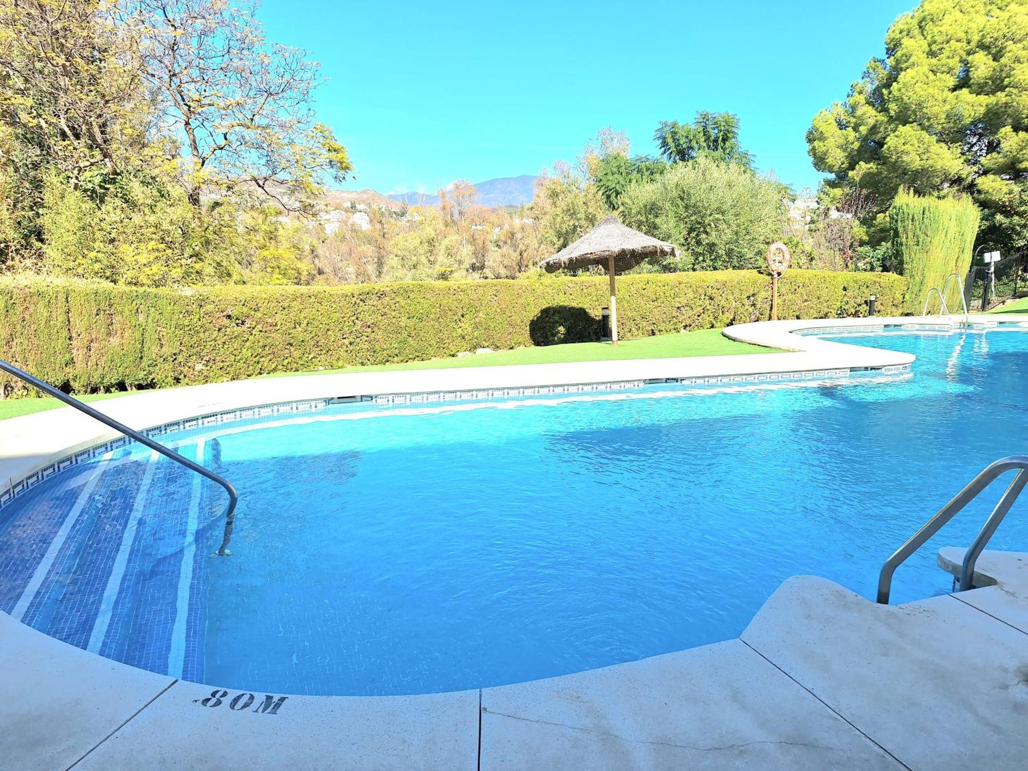 Aloha Pueblo Valle Del Golf, Puerto Banus Marbella