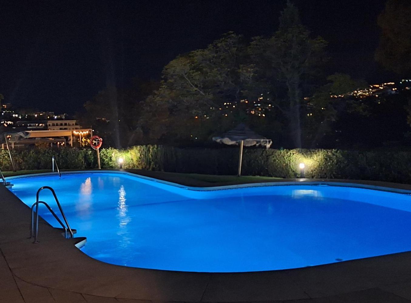 Aloha Pueblo Valle Del Golf, Puerto Banus Feriehus *
